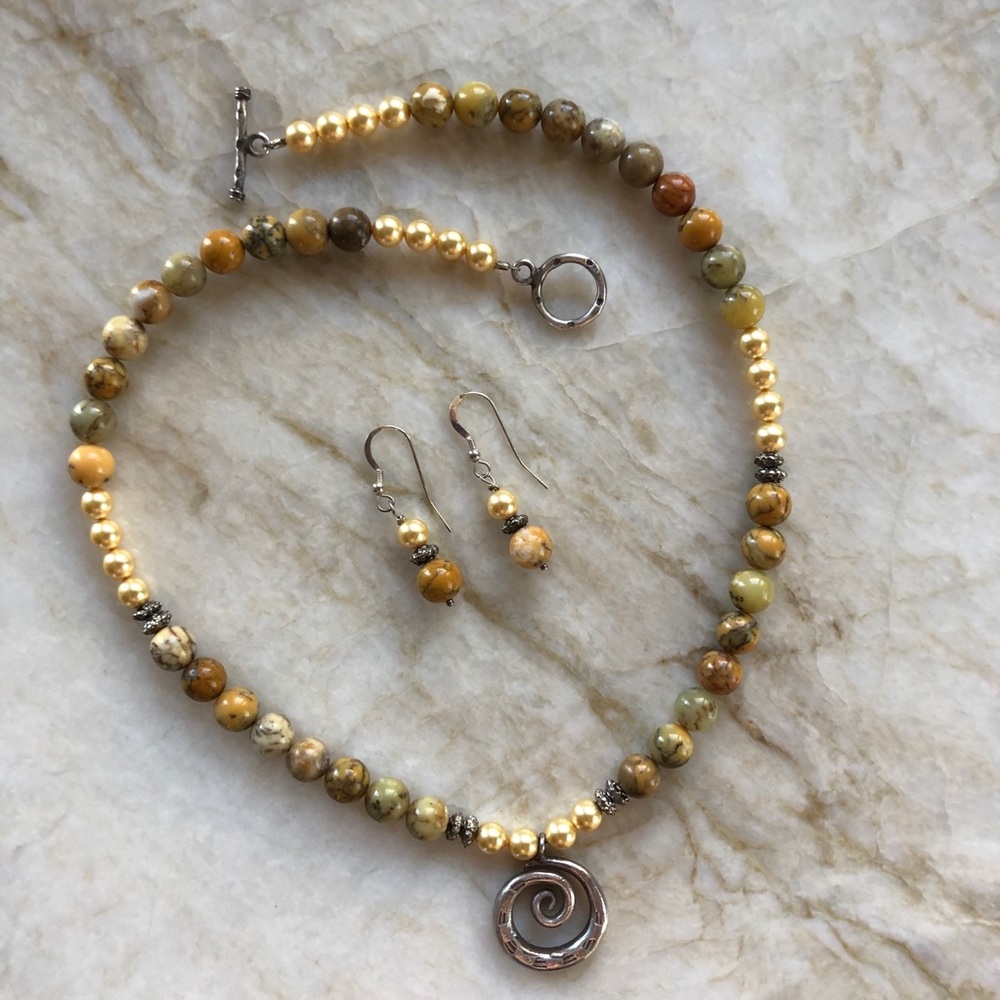 Amber Colored Stone & Cream Pearls